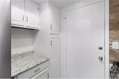 6851 Roswell Road #L1, Atlanta, GA 30328 - Photo 14
