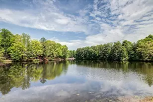 605 Garden Ct, Atlanta, GA 30328 - Photo 1