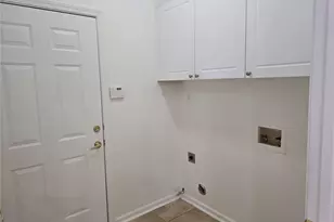 3237 Abbott Dr SW, Powder Springs, GA 30127 - Photo 2