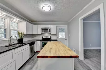 1750 Shady Creek Lane, Lawrenceville, GA 30043 - Photo 12