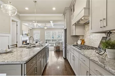 4008 Chastain Preserve Way NE, Atlanta, GA 30342 - Photo 8