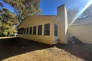 574 Almand Branch Rd, Conyers, GA 30094 - Photo 6