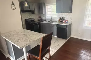 437 Fairlock Ln, Atlanta, GA 30331 - Photo 2