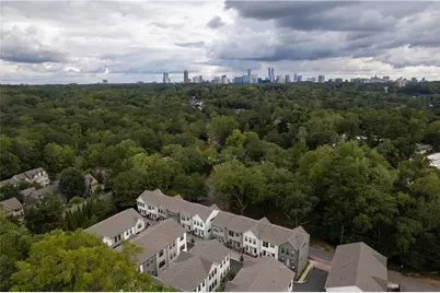 305 Dilbeck Circle NE, Atlanta, GA 30342 - Photo 34