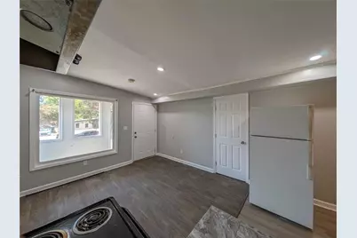 1672 Thornton Place SW, Atlanta, GA 30315 - Photo 8