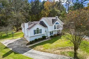 3916 Marguerite Dr NW, Acworth, GA 30101 - Photo 4