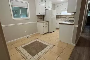 657 Utoy Ct, Jonesboro, GA 30238 - Photo 16