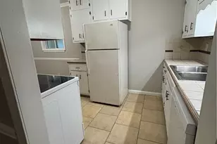 657 Utoy Ct, Jonesboro, GA 30238 - Photo 14