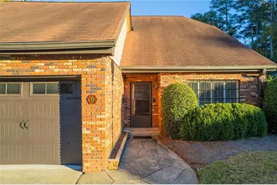 6 Westchester Square, Decatur, GA 30030 - Photo 2