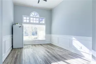 727 8 Point Ct, Suwanee, GA 30024 - Photo 8