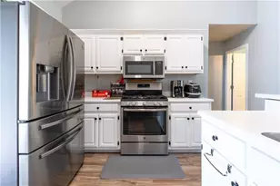 727 8 Point Ct, Suwanee, GA 30024 - Photo 12