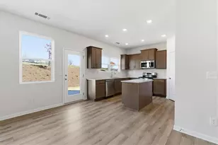 129 Bloomfield Cir, Canton, GA 30114 - Photo 10