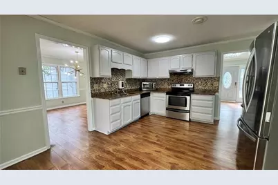 2151 Cresentview Dr, Lawrenceville, GA 30044 - Photo 6