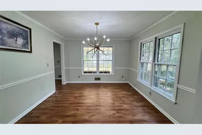 2151 Cresentview Dr, Lawrenceville, GA 30044 - Photo 2