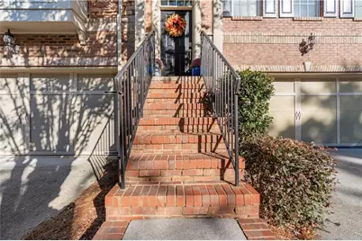 2871 Overlook Way NE, Atlanta, GA 30324 - Photo 2