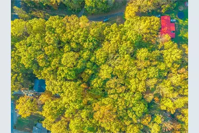 9369 Sherwood Court, Toccoa, GA 30577 - Photo 10