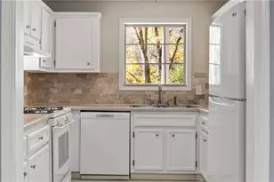 707 Gettysburg Pl, Atlanta, GA 30350 - Photo 18