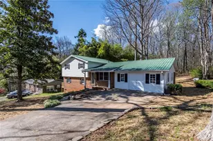 6225 Pebble Dr, Douglasville, GA 30135 - Photo 2