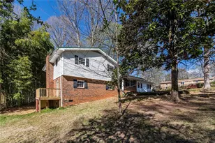 6225 Pebble Dr, Douglasville, GA 30135 - Photo 20