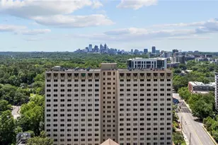 2479 Peachtree Rd NE, Atlanta, GA 30305 - Photo 20