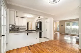 210 Groveland Dr, Peachtree City, GA 30269 - Photo 10