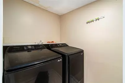 210 Groveland Drive, Peachtree City, GA 30269 - Photo 14