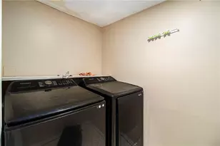 210 Groveland Dr, Peachtree City, GA 30269 - Photo 14