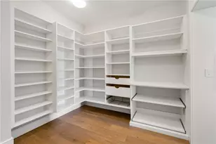 3376 Peachtree Rd NE, Atlanta, GA 30326 - Photo 16