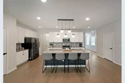 4450 Richmond Court, Stone Mountain, GA 30083 - Photo 8