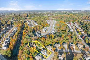 6322 Spring Cove Dr, Flowery Branch, GA 30542 - Photo 2