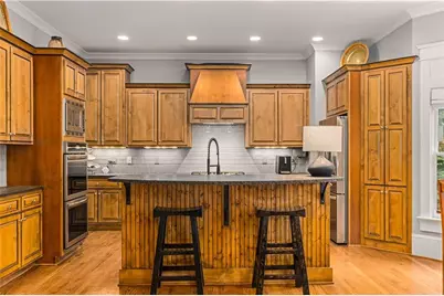 280 Sutherland Place NE, Atlanta, GA 30307 - Photo 16