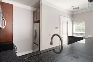 221 Semel Cir NW, Atlanta, GA 30309 - Photo 14