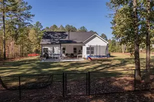 659 Park Pine Cir, Grantville, GA 30220 - Photo 22