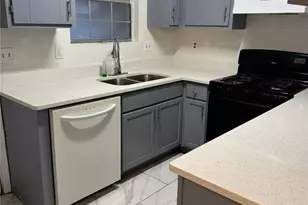 498 Prince of Wales, Stone Mountain, GA 30083 - Photo 10