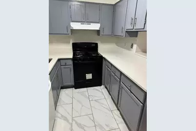 498 Prince Of Wales, Stone Mountain, GA 30083 - Photo 8