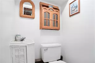 6381 Lakeview Dr, Buford, GA 30518 - Photo 32