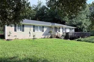 735 Bowersville Rd, Carnesville, GA 30521 - Photo 2