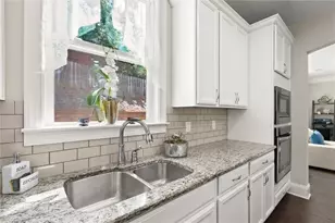 1620 Brook Ivy Dr, Lawrenceville, GA 30044 - Photo 16