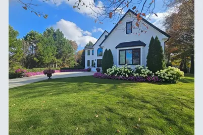 398 Dunleven Manor Walk, Lawrenceville, GA 30043 - Photo 4