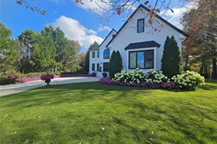 398 Dunleven Manor Walk, Lawrenceville, GA 30043 - Photo 4