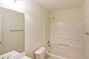 9886 Vista Cir, Union City, GA 30291 - Photo 14