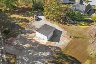 6435 Looper Lake Dr, Flowery Branch, GA 30542 - Photo 44