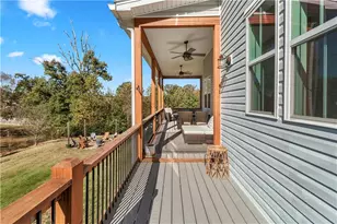 6435 Looper Lake Dr, Flowery Branch, GA 30542 - Photo 24