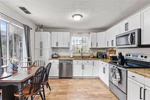 5659 Nags Head Cir, Gainesville, GA 30504 - Photo 4