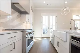 210 Midnight Oak Run, Alpharetta, GA 30009 - Photo 10