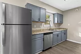 658 Hunt Station Dr, Lawrenceville, GA 30044 - Photo 12