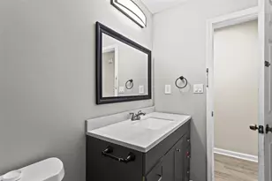 658 Hunt Station Dr, Lawrenceville, GA 30044 - Photo 18