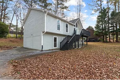 658 Hunt Station Drive, Lawrenceville, GA 30044 - Photo 2