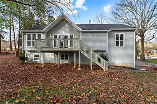 658 Hunt Station Dr, Lawrenceville, GA 30044 - Photo 4