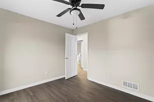 658 Hunt Station Dr, Lawrenceville, GA 30044 - Photo 20